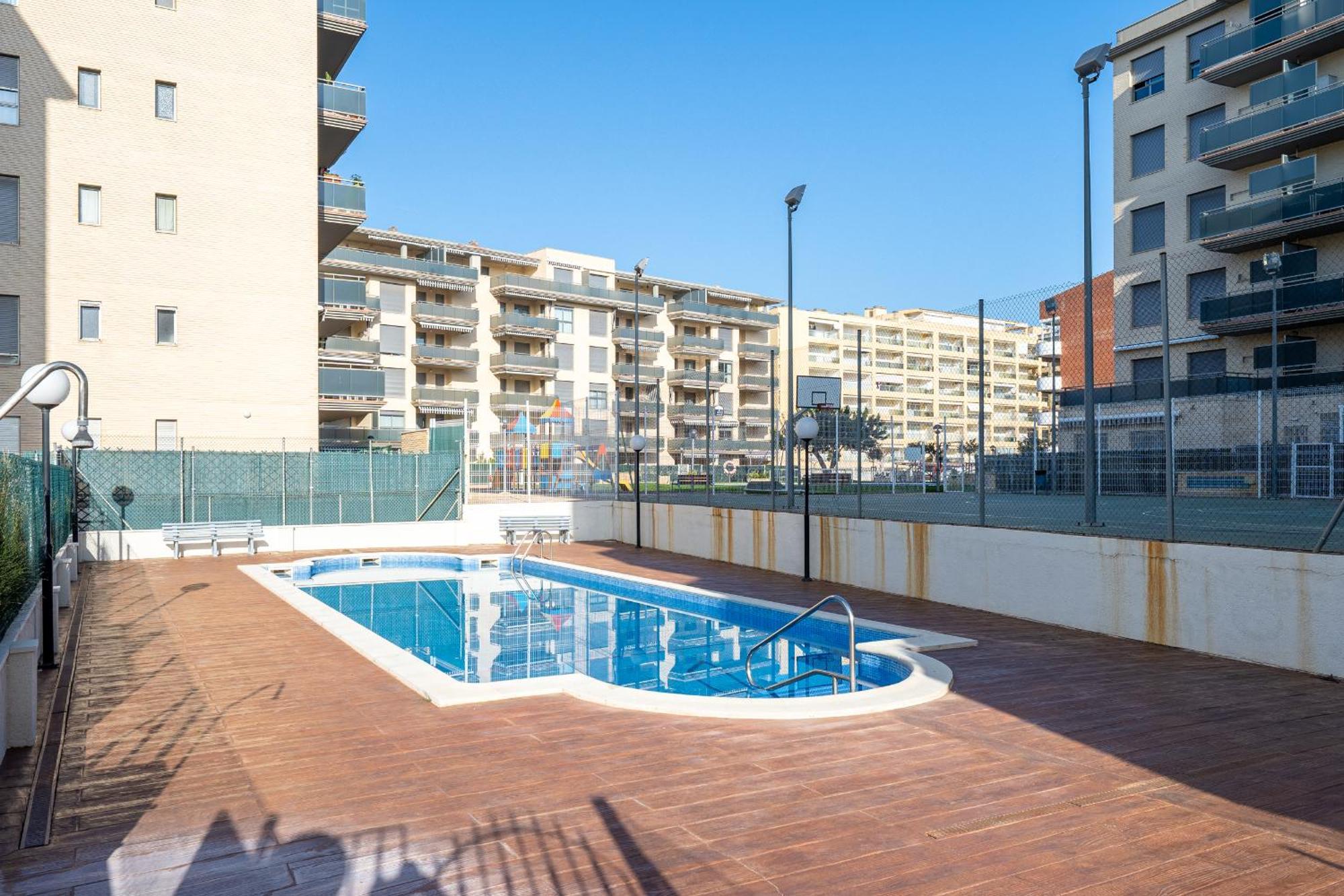 Alea Rentals - Albeniz La Pineda Buitenkant foto