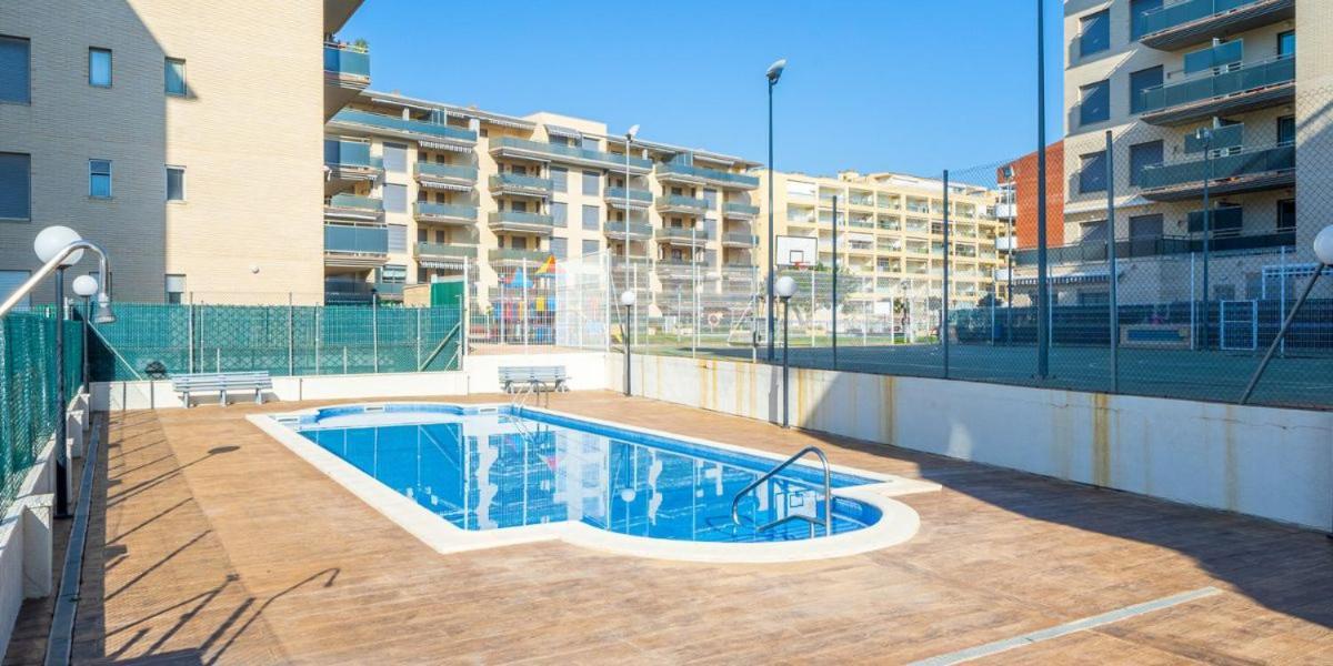 Alea Rentals - Albeniz La Pineda Buitenkant foto